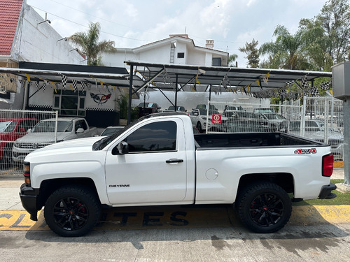 Chevrolet Cheyenne LT 4X2 CAB REGULAR