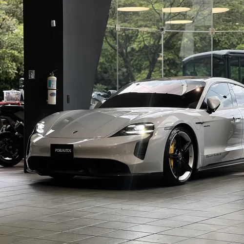 Porsche Taycan Turbo S 2021