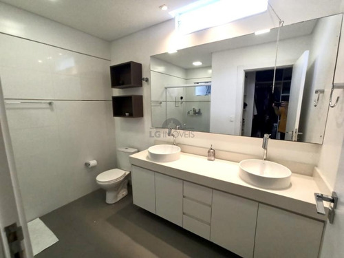 Imagem 19 de 27 de Casa No Glória Com 4 Quartos Para Venda, 325 M² - Lg3883
