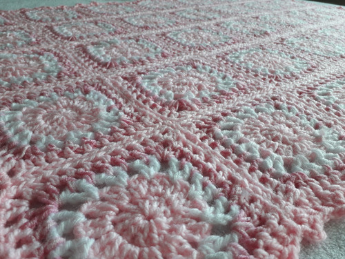 Manta Artesanal Tejida A Mano En Crochet Rosa M. 57 Liquido