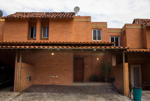 Imagen 1 de 11 de Vendo Town House En Res. Villas Curimagua Foth-229 Gg