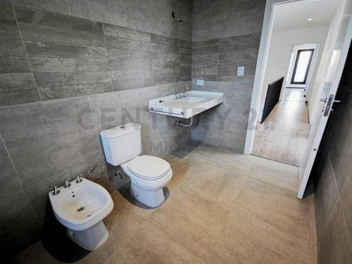 Imagen 21 de 23 de Dúplex En Venta De 3 Dormitorios En Gonnet, La Plata