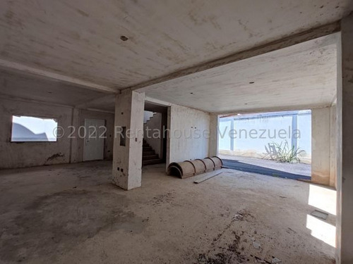 Imagen 4 de 30 de Townhouse En Venta Con Financiamiento, Barrio Sucre. Las Delicias Maracay 23-7799 Hc