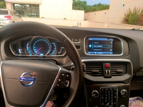 Volvo V40 2014 2.0 T4 Dynamic Aut. 5p
