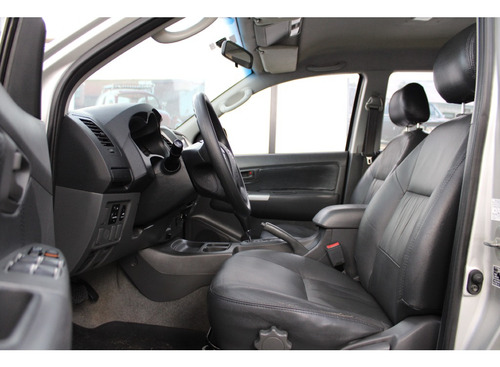 Toyota Hilux 2.7 SR 4X2 CD 16V FLEX 4P AUTOMATICO