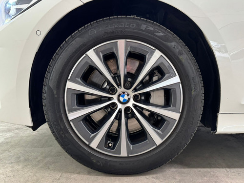 BMW Serie 3 2.0 330i Sport Line At