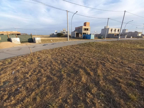 Venta Lote Esquina Apto Dúplex, Valle Cercano (urbanización Deportiva-b El Equipo), 492 M2,escritura