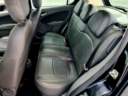 Fiat Palio 1.6 MPI ESSENCE 16V FLEX 4P AUTOMATIZADO