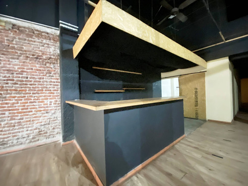 Alquiler - Local Comercial Frente A Im Con 180 M2 Totales En En Cordón - San José Y Santiago De Chile
