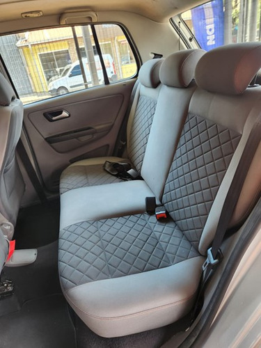 Volkswagen Fox 1.6 MSI HIGHLINE 16V FLEX 4P MANUAL