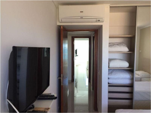Apartamento En Venta De 2 Dormitorios En Playa Mansa