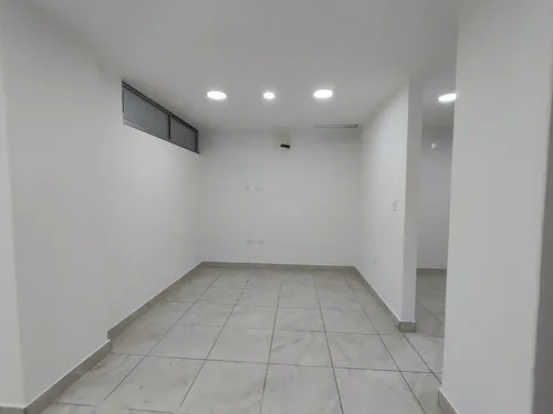 Oficina En Arriendo En Latino. Cod A17332