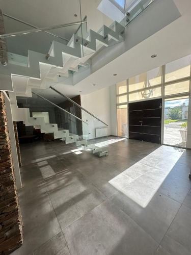 Casa En Venta En La Concepcion De Lujan