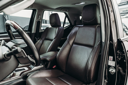 Imagem 6 de 7 de Toyota Hilux Sw4 2.8 Srx Diesel 7 Lugares - 2017