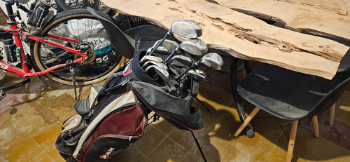 Palos De Golf Negro (Usado)