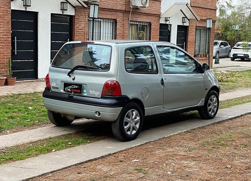Imagen 2 de 6 de Renault Twingo 2002 1.2 Authentique