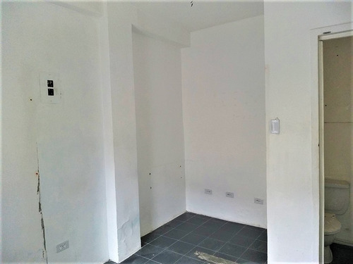Imagen 3 de 8 de Se Alquila Local Campo Claro 15 M2 Para Oficina Comercial
