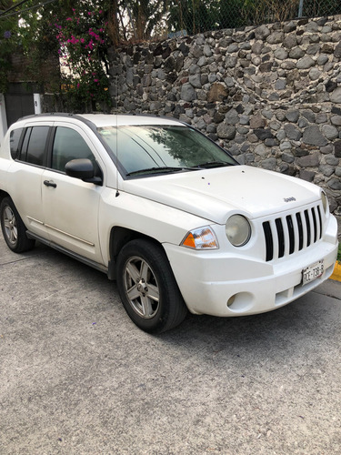 Jeep Compass Base 5vel 4x2 Mt