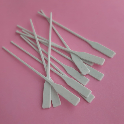 Imagen 2 de 3 de Espatulas Aplicadores Descartables Cosmetica Maquillaje X 50