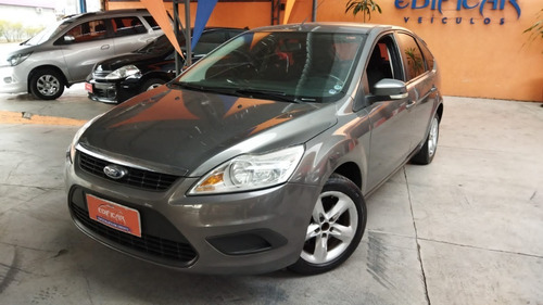 Imagem 1 de 10 de Ford Focus