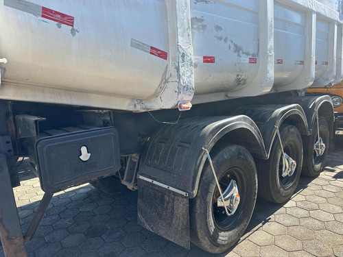 Carreta Caçamba 3 Eixos 20 Metros Cúbicos