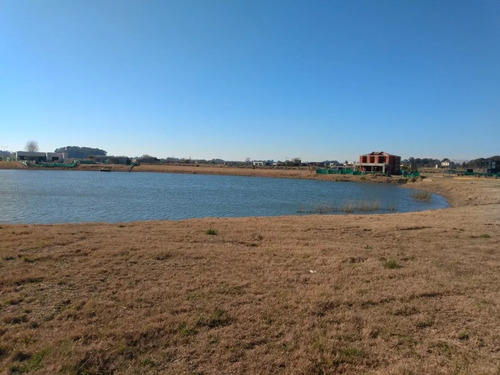 Venta De Lote Al Agua En San Sebastian - Area 11, San Sebastian, Escobar