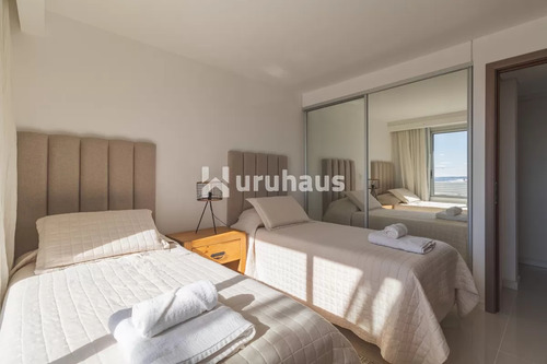 Alquiler Apartamento Tres Dormitorios Punta Del Este Edificio Look Brava