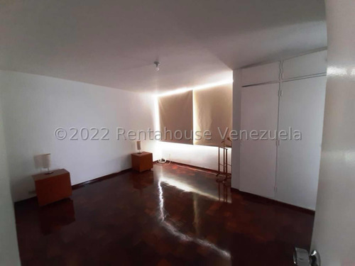 Se Vende Ph En Los Palos Grandes Lld 2520432