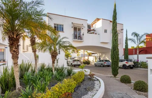 Casa Puente