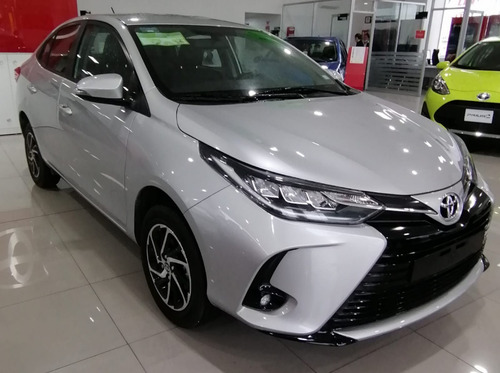 Imagen 3 de 10 de Toyota Yaris 2021 S Mt