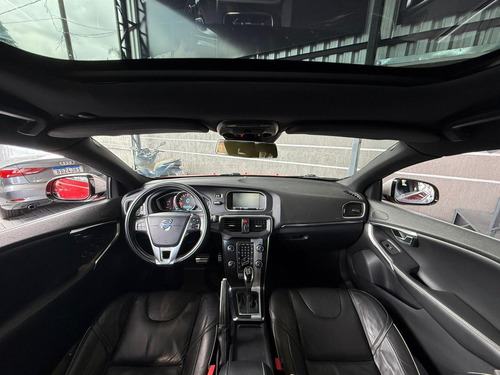 Volvo V40 2.0 T5 R Design Turbo 4p Aut