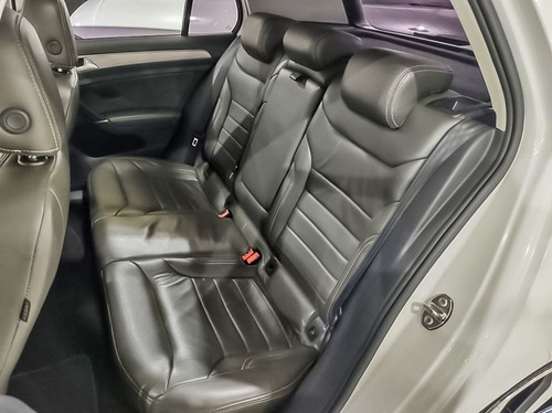 Imagem 8 de 15 de Volkswagen Golf 1.4 Tsi Comfortline 16v 2014