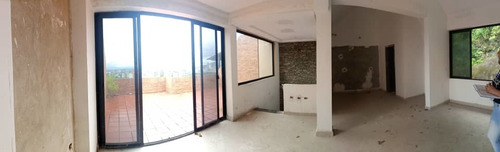 Imagen 3 de 14 de Townhouse En Lomas Del Este Res Lomas Alto Valencia Mm