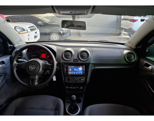 Volkswagen Voyage 1.6 MI TRENDLINE 8V FLEX 4P MANUAL