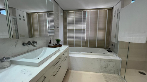 Apartamento A Venda Em Londrina - Gleba Palhano - Palazzo Veronesi - R$3.500.000 - Perto Do Lago Igapó Com 4 Quartos