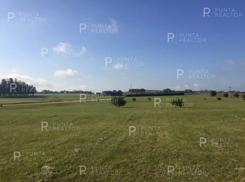 Lote A La Venta En El Quijote Barrio Privado, La Barra, Uruguay