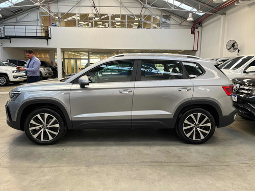 Imagen 3 de 25 de Volkswagen Taos 2023 1.4 250 Tsi Highline