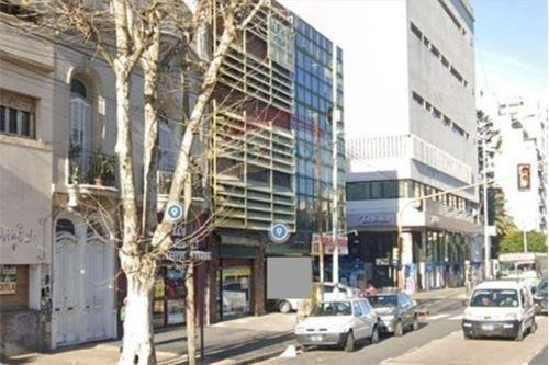 Imagen 5 de 5 de Venta Cochera Cubierta 12.50 M2 Avellaneda