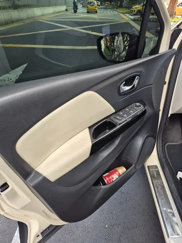 Renault Captur 2.0 Intens Automática