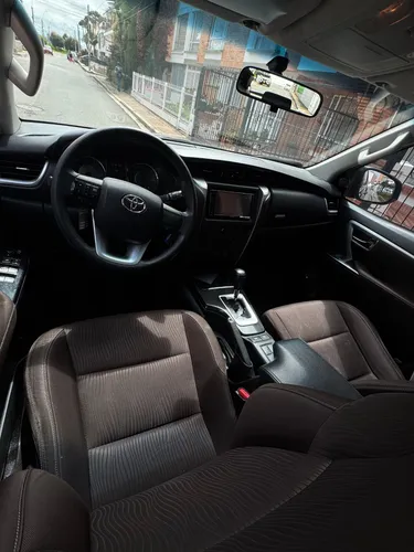Fortuner 2,7 Tp Sw4 Street
