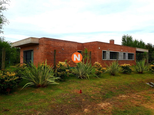 Casa En Venta Y Alquiler, La Residence, Punta Del Este, 3 Dormitorios.- Ref: 209454