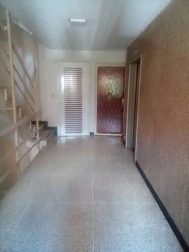 Venta Apartamento Palo Verde. Yy