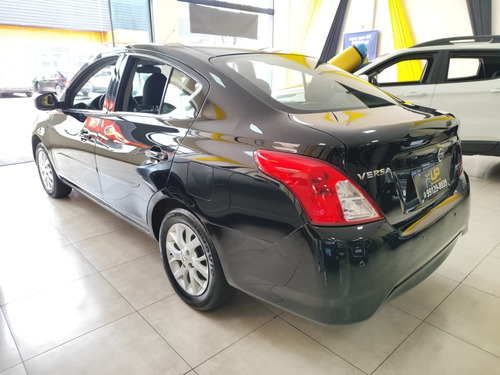 Nissan Versa 1.6 16V SV FlexStart CVT (Flex)