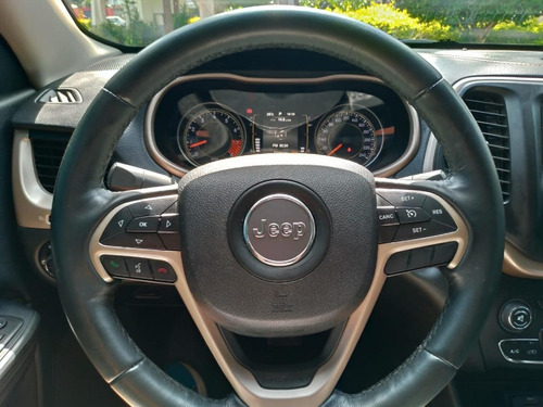 Jeep Cherokee Longitude 3.2 4x4 V6 Aut.