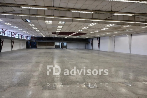 Local Comercial - 1.547m2 - Los Ángeles