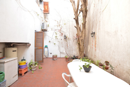 Imagen 16 de 30 de Casa Con Patio C/ Parrilla Y Terraza En Flores, Capital Federal, Buenos Aires
