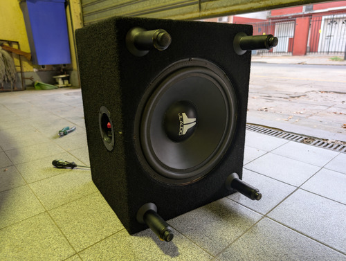 Subwoofer Jl Audio 12 Pulgadas Con Caja Made In Usa 250 Rms Negro (Usado)