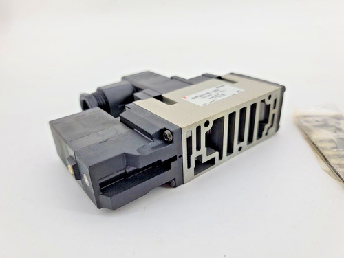 New Smc Nvfs3111r-5dz Solenoid Pilot Valve 21-26vdc, 0.1 Bbt