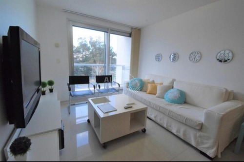 Imagen 3 de 28 de Apartamento En Venta De 2 Dormitorios En Punta Del Este, Uruguay - Punta Del Este Roosevelt