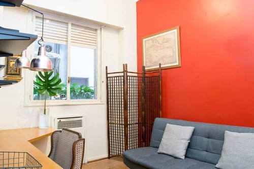 Piso En Venta En Recoleta. Departamento De 5 Ambientes Más Escritorio. Más Dependencias